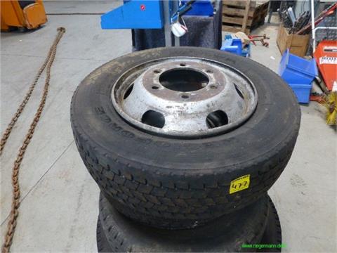 LKW- Reifen