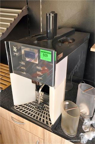 Kaffeevollautomat  - Standort: Filiale Hirstein / Namborn