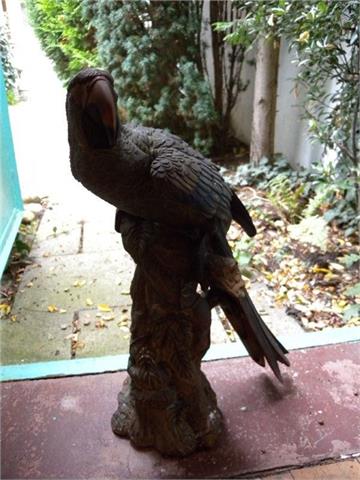Papageien- Figur